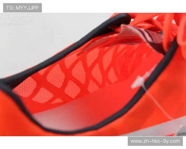 不同材质足球鞋鞋面耐用性分析哪种更易损坏